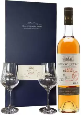 Gift set including Reserve V.S.O.P. Cognac + 2 glasses