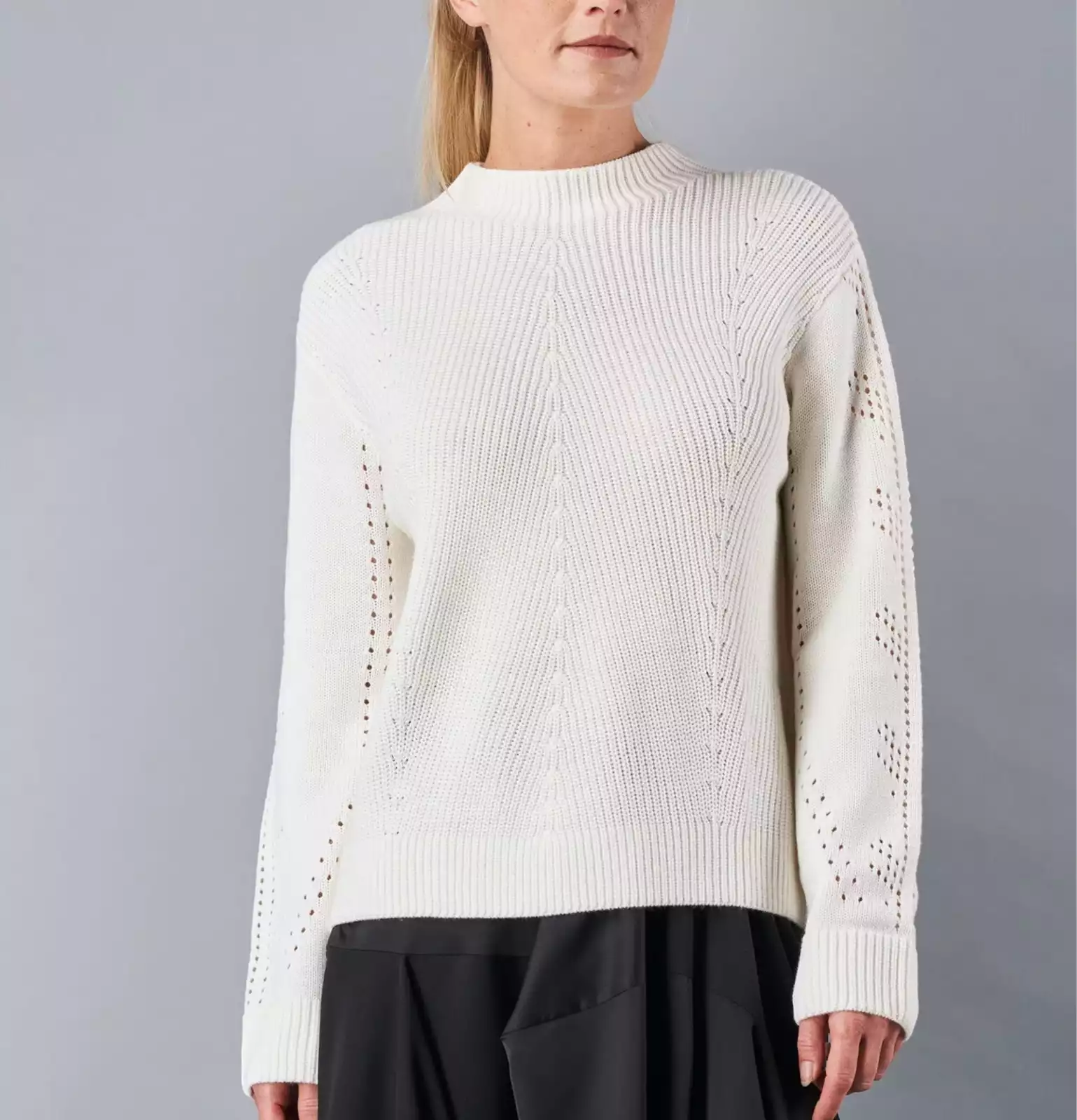 HIGH TECH Women's Sweater 