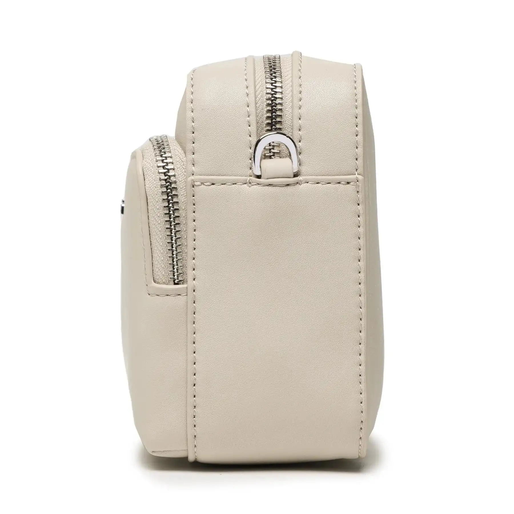 Calvin Klein Ck Must Camera Bag W/Pckt Lg Beige